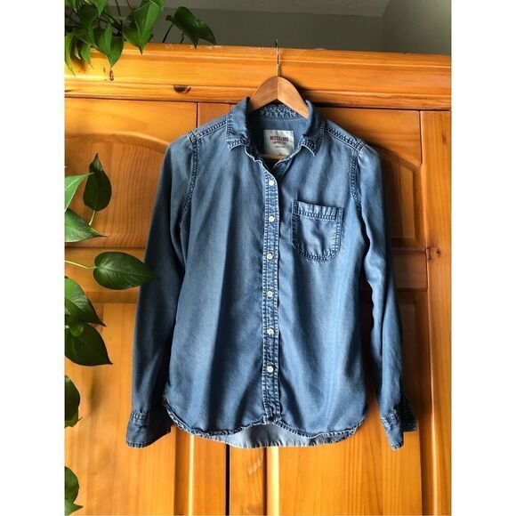 Mossimo Supply CO Denim Botton Down SZ S Made Of Lyocell - Picture 2 of 10